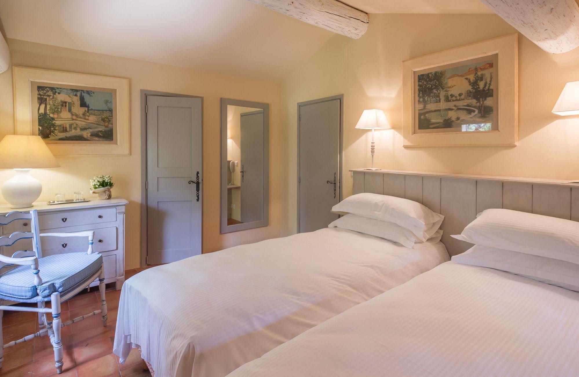 Le Jas De Gordes Hotel Bagian luar foto